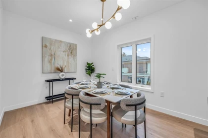 Kitchen Island Photo of 1016 W 52nd Avenue, Vancouver, BC