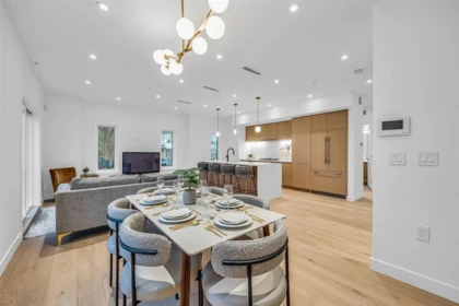 Kitchen Photo of 1016 W 52nd Avenue, Vancouver, BC