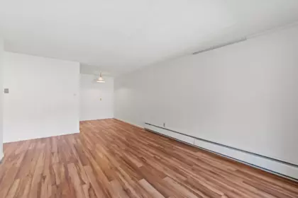 315 310 W 3rd Street, North Vancouver, BC, North Vancouver — Apartment/Condo for sale