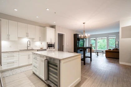 304 1975 154 Street, Surrey, BC, Surrey — Apartment/Condo for sale
