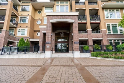 304 1975 154 Street, Surrey, BC, Surrey — Apartment/Condo for sale