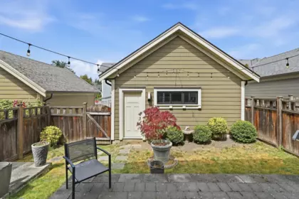 Outdoor Kitchen Photo of 14713 32 Avenue, Surrey, BC