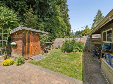 Garage Interior Photo of 1525 Avonlynn Crescent, North Vancouver, BC