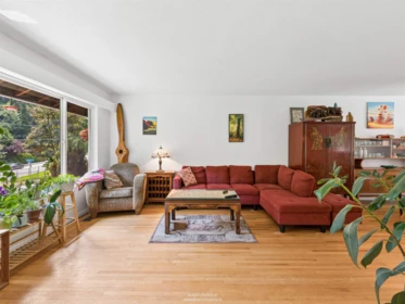 Living Room Photo of 1525 Avonlynn Crescent, North Vancouver, BC