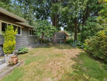 Outdoor Deck Photo of 1525 Avonlynn Crescent, North Vancouver, BC
