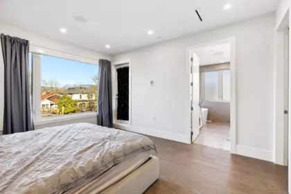 Entry Foyer Photo of 4437 W 13th Avenue, Vancouver, BC