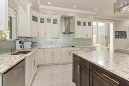 Kitchen Island Photo of 3171 Engineer Crescent, Abbotsford, BC