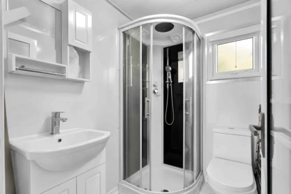 Guest Bathroom Photo of 819 Britannia Way, Squamish, BC
