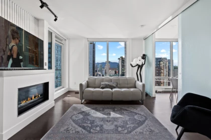 2504 565 Smithe Street, Vancouver, BC, Vancouver — Apartment/Condo for sale