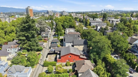 53 W 12th Avenue, Vancouver, BC, Vancouver — Half Duplex for sale