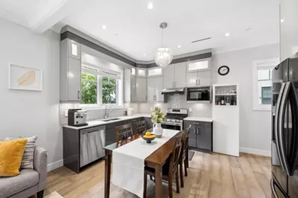 3666 W 6th Avenue, Vancouver, BC, Vancouver — Duplex for sale