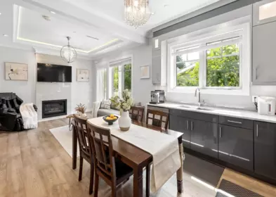 3666 W 6th Avenue, Vancouver, BC, Vancouver — Duplex for sale