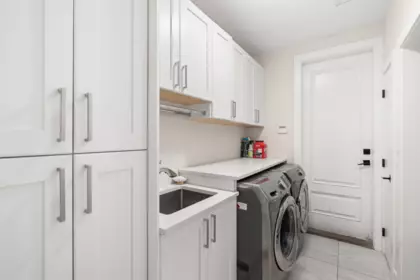 Guest Bathroom Photo of 22998 74 Avenue, Langley, BC