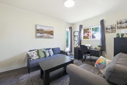 Hallway Photo of 32328 Slocan Drive, Abbotsford, BC