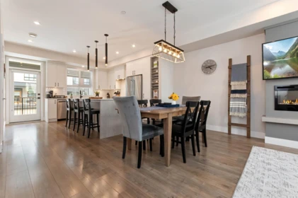 Breakfast Nook Photo of 30 45500 Campus Drive, Chilliwack, BC