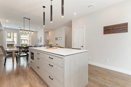 Kitchen Island Photo of 30 45500 Campus Drive, Chilliwack, BC