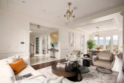 Kitchen Island Photo of 3955 W Broadway, Vancouver, BC