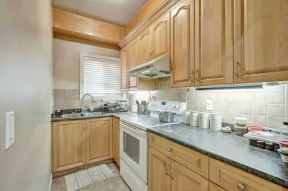 Basement Recreation Room Photo of 7869 147a Street, Surrey, BC