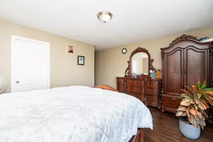 Hallway Photo of 12538 64th Avenue, Surrey, BC