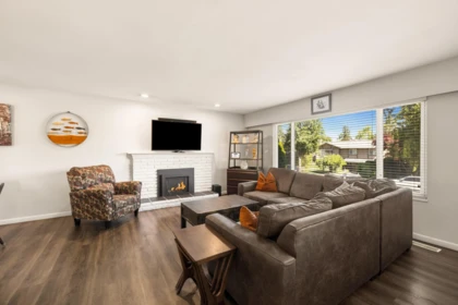 17030 Hereford Place, Surrey, BC, Surrey — Single Family Residence for sale