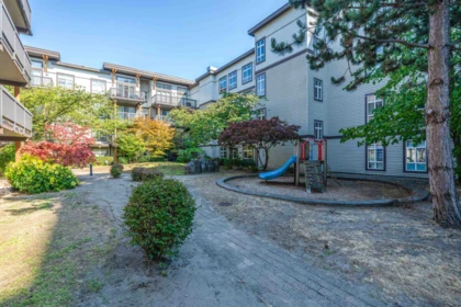 Garden / Landscaping Photo of 105 6033 Katsura Street, Richmond, BC