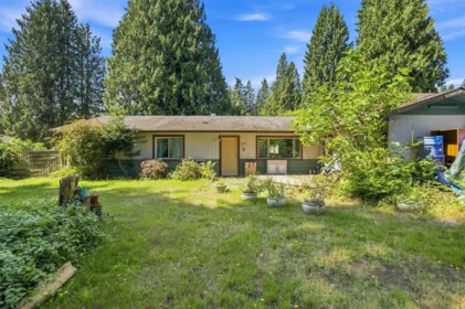 177 Pratt Road, Gibsons, BC, Gibsons — Single Family Residence for sale