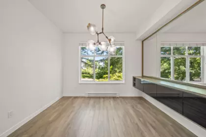 Walk-In Closet Photo of 55 15340 Guildford Drive, Surrey, BC