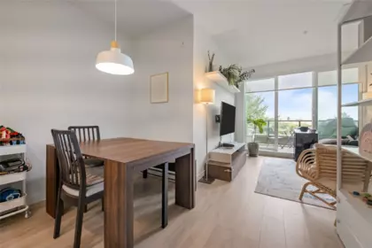 612 7588 16th Street, Burnaby, BC, Burnaby — Apartment/Condo for sale