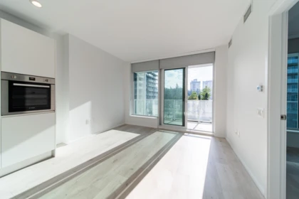 302 3833 Evergreen Place, Burnaby, BC, Burnaby — Apartment/Condo for sale