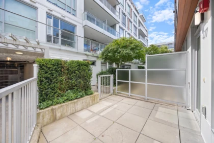 Outdoor Kitchen Photo of 477 W King Edward Avenue, Vancouver, BC
