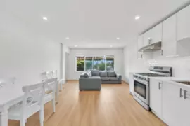 425 E 57th Avenue, Vancouver, BC
