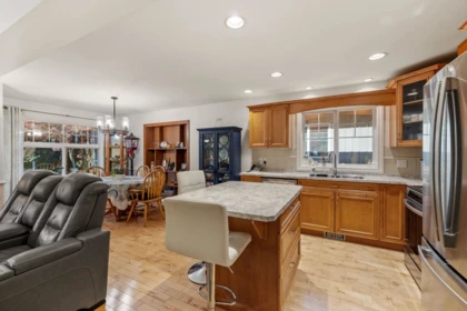 Breakfast Nook Photo of 16 45824 Stevenson Road, Chilliwack, BC