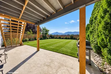 Garden / Landscaping Photo of 45170 Bluejay Avenue, Chilliwack, BC