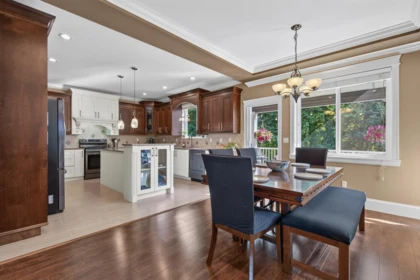 Breakfast Nook Photo of 27912 Maclure Road, Abbotsford, BC