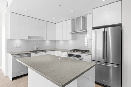 Kitchen Island Photo of 3905 1788 Gilmore Avenue, Burnaby, BC