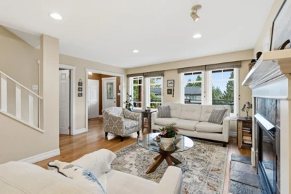 Family Room Photo of 272 E Osborne Road, North Vancouver, BC