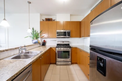 Primary Bedroom Photo of 316 14 E Royal Avenue, New Westminster, BC