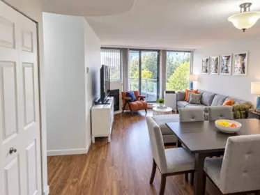 Kitchen Photo of 602 13353 108 Avenue, Surrey, BC