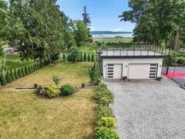 Family Room Photo of 13170 57 Avenue, Surrey, BC