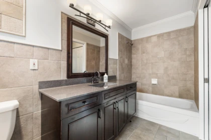Hallway Photo of 11 1135 Lansdowne Drive, Coquitlam, BC