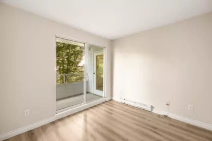 Guest Bathroom Photo of 204 20350 54 Avenue, Langley, BC