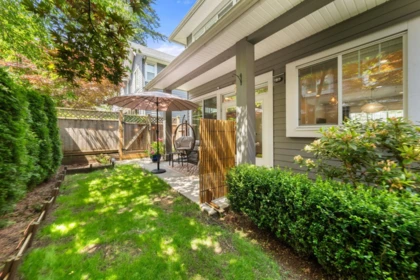 Entry Foyer Photo of 23 2855 158 Street, Surrey, BC