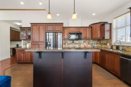 Breakfast Nook Photo of 401 45893 Chesterfield Avenue, Chilliwack, BC