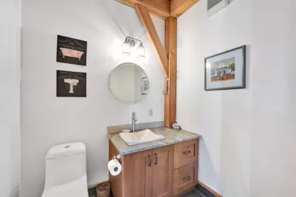 Entry Foyer Photo of 687 Channelview Drive, Bowen Island, BC