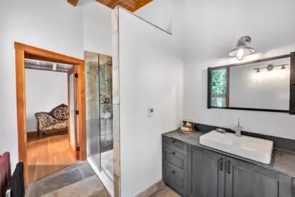 Loft / Bonus Room Photo of 687 Channelview Drive, Bowen Island, BC