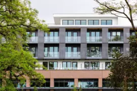 422 133 W 49th Avenue, Vancouver, BC