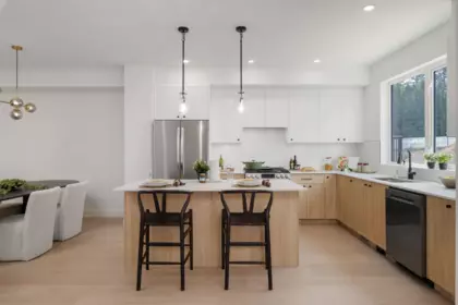 Kitchen Island Photo of 15 10660 127a Street, Surrey, BC