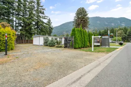 Front Yard Photo of 411 Emerald Avenue, Harrison Hot Springs, BC