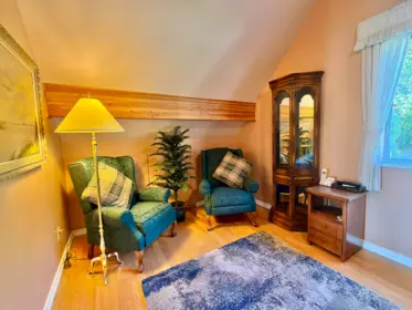 Hallway Photo of 3199 Beach Avenue, Roberts Creek, BC