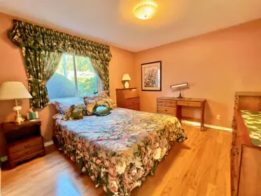 Loft / Bonus Room Photo of 3199 Beach Avenue, Roberts Creek, BC